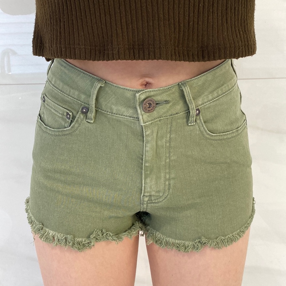 💚Pacsun Green Jean High Rise Shorts - Size 3 - Bullhead Denim